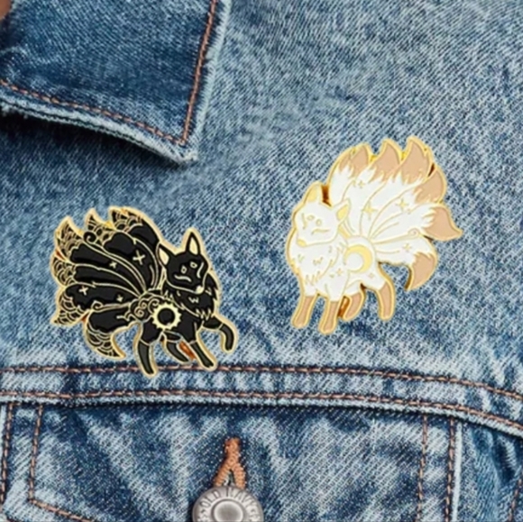 Indigo Accessories - 💙 Celestial Wolf Duo Pins 💫